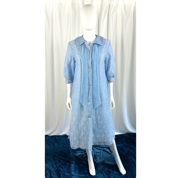 Vintage 1950’s 1960’s ‘Campus Casuals’ • Lace Babydoll Bed Jacket in Blue - M/L - Picture 8 of 10